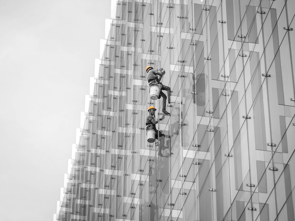 Fassadenreparatur per Industriekletterer in Neckarsulm – Referenz BMS Heilbronn